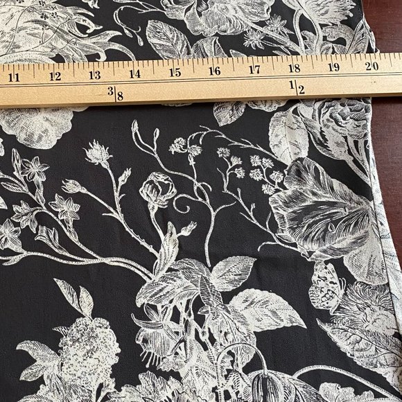 Ann Taylor Loft Womens Floral Print Short Sleeve Top XXSP Gray & White Career - Picture 7 of 8